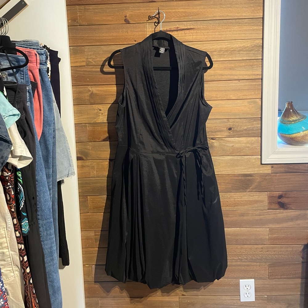 Frank Lyman Design Black Wrap Midi Dress